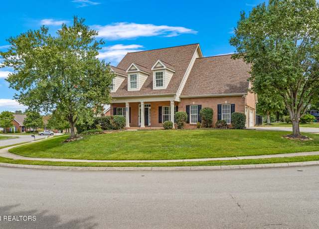 Property at 1422 Stone Tower Drive Dr, Knoxville, TN 37922, 4 beds, 3.5 baths