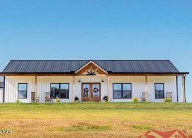 Property at 2048 Angus Blvd, Maryville, TN 37803, 3 beds, 2 baths