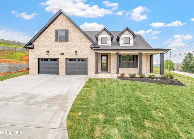 Property at 2202 Hickory Crest Ln, Knoxville, TN 37932, 4 beds, 3.5 baths