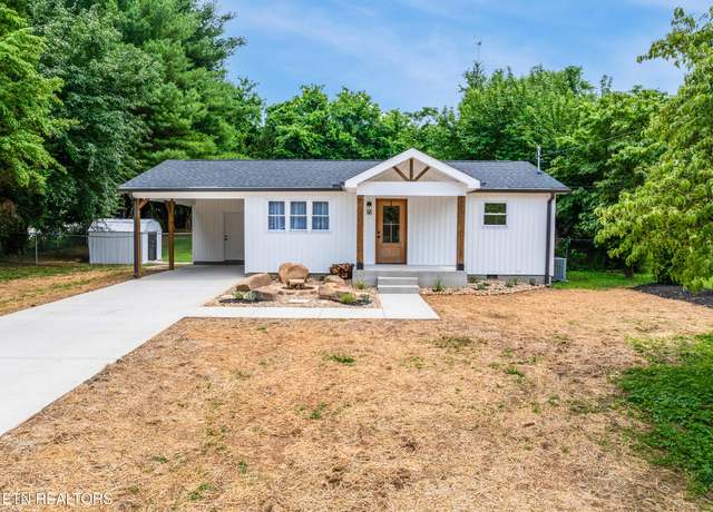 Property at 210 Elyria Dr, Knoxville, TN 37912, 3 beds, 2 baths