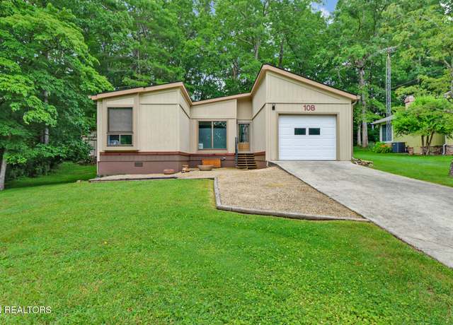 Property at 108 Lakeshire Dr, Crossville, TN 38558, 2 beds, 2 baths