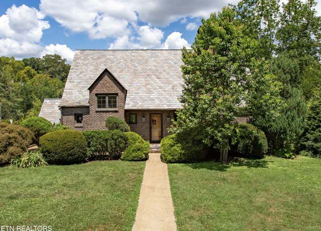 Property at 3929 Glenfield Dr, Knoxville, TN 37919, 5 beds, 5.5 baths