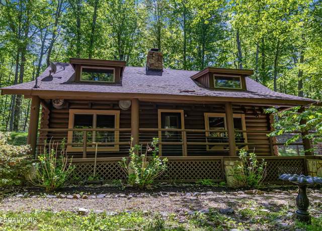 Property at 4360 Lakeshore Ave, Sevierville, TN 37876, 3 beds, 2 baths
