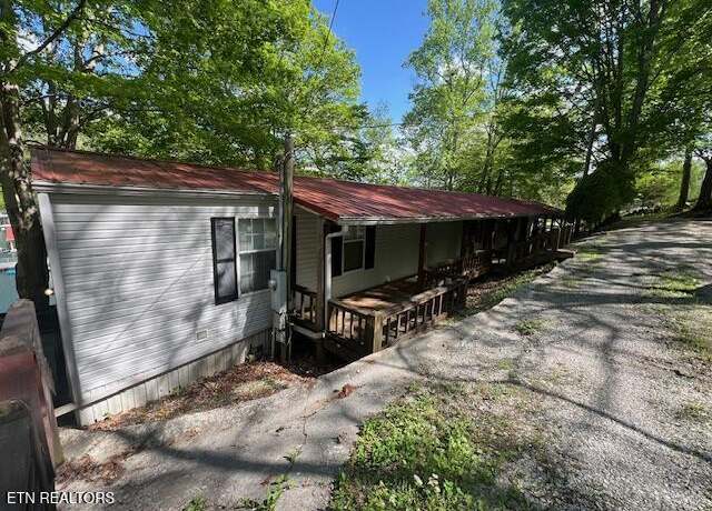 Property at 339 Flat Hollow Marina Rd, Speedwell, TN 37870, 3 beds, 2 baths