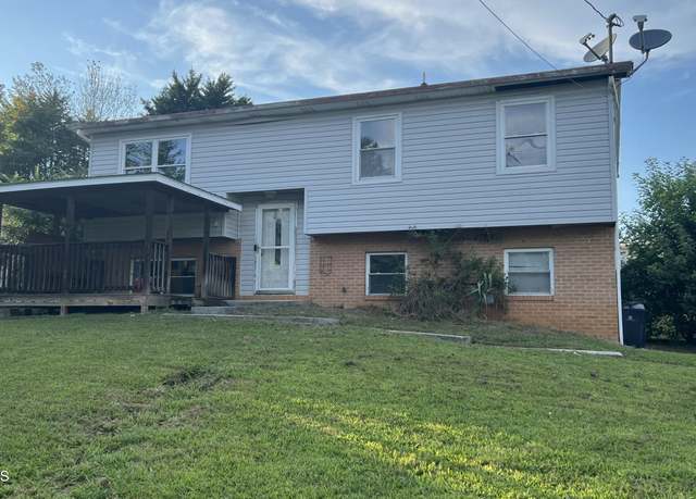 Property at 6505 Cadbury Dr, Knoxville, TN 37921, 4 beds, 2 baths