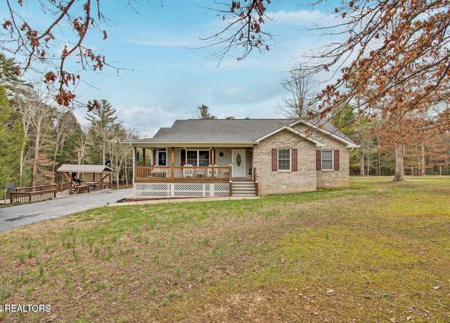 Property at 1096 Circle Dr, Jamestown, TN 38556, 3 beds, 2 baths
