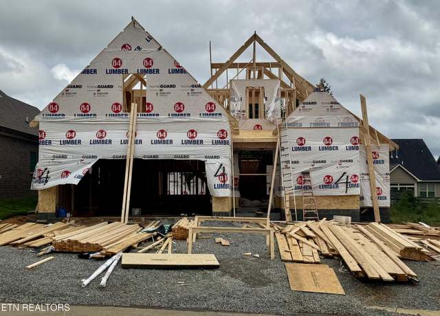 Property at 12014 Avery Manor Ln, Knoxville, TN 37932, 4 beds, 3.5 baths