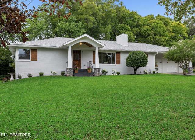 Property at 317 Macedonia Ln, Knoxville, TN 37914, 3 beds, 2.5 baths