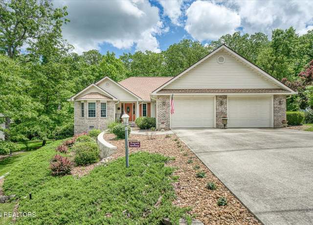 Property at 114 Bent Oak Ter, Fairfield Glade, TN 38558, 3 beds, 2.5 baths