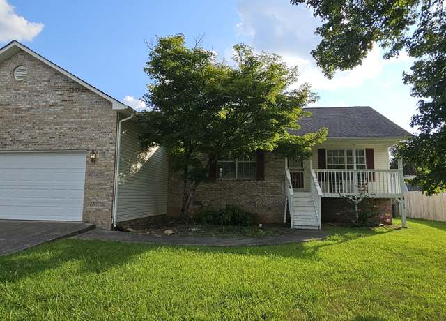 Property at 549 Pebble Creek Rd, Knoxville, TN 37918, 3 beds, 2 baths