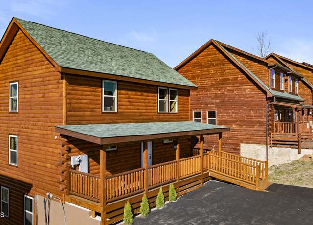 Property at 684 Stockton Dr, Sevierville, TN 37876, 3 beds, 3.5 baths