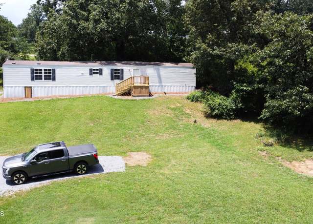 Property at 650 Watkins Chapel Rd, Morristown, TN 37813, 3 beds, 2 baths