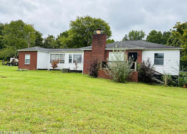 Property at 8020 Strawberry Plains Pike Pike, Knoxville, TN 37924, 3 beds, 1 bath
