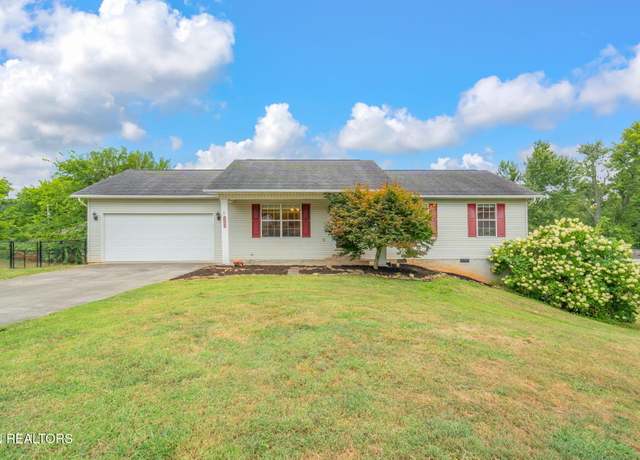 Property at 2403 Quantico Dr, Maryville, TN 37804, 3 beds, 2 baths