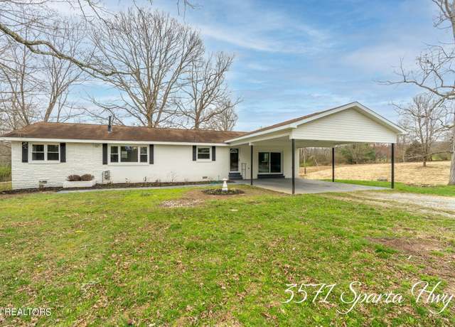 Property at 3571 Sparta Hwy, Crossville, TN 38572, 4 beds, 2 baths