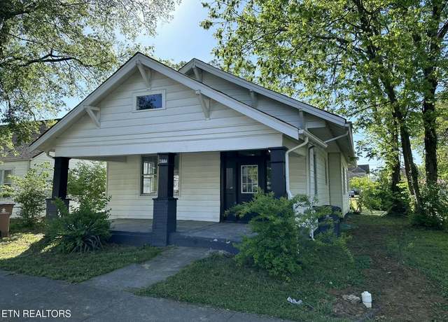 Property at 2444 Woodbine Ave, Knoxville, TN 37917, 3 beds, 2 baths