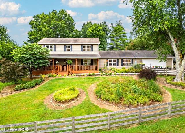 Property at 1025 Misty Springs Rd, Knoxville, TN 37932, 3 beds, 2.5 baths