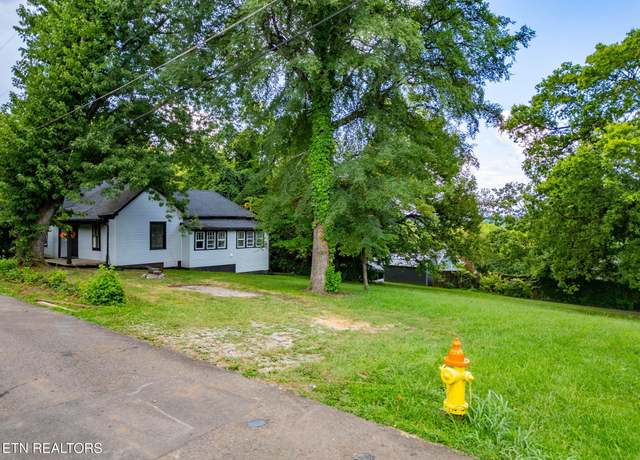 Property at 2708 Summit Ave, Knoxville, TN 37917