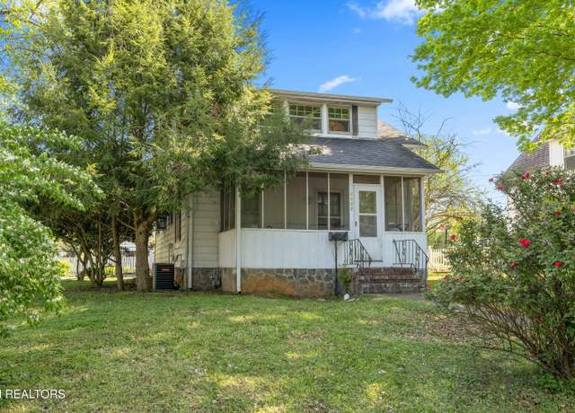 Property at 1456 Dalton St, Alcoa, TN 37701, 3 beds, 2 baths