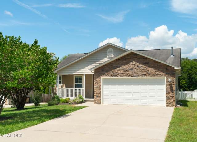 Property at 1249 Quiet Brook Ln, Knoxville, TN 37914, 3 beds, 2 baths