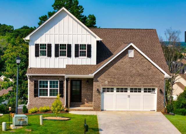 Property at 1094 W Glenview Dr, Lenoir City, TN 37771, 5 beds, 4 baths