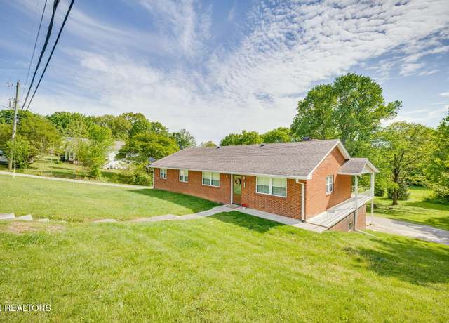 Property at 5600 Lon Roberts Dr, Knoxville, TN 37918, 3 beds, 1.5 baths