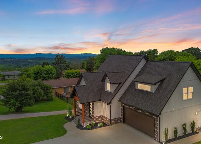 Property at 6135 Top O Knox Dr, Knoxville, TN 37918, 3 beds, 2.5 baths