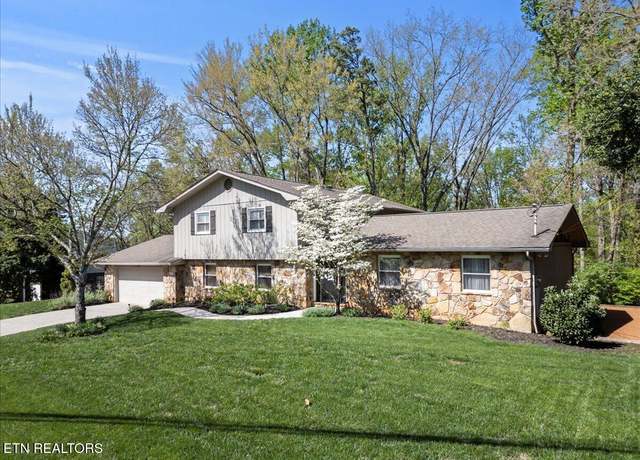 Property at 602 Villa Crest Dr, Knoxville, TN 37923, 4 beds, 2.5 baths