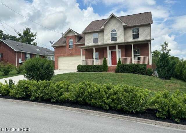 Property at 6864 Fraker Rd, Knoxville, TN 37918, 3 beds, 2.5 baths