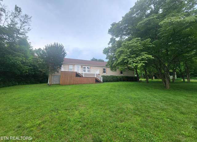 Property at 6002 Janeway Rd, Maryville, TN 37801, 3 beds, 3 baths