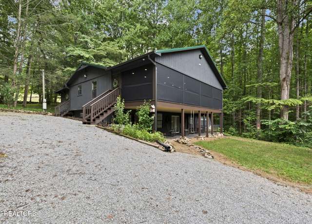 Property at 114 Pam Ln, Townsend, TN 37882, 3 beds, 2 baths