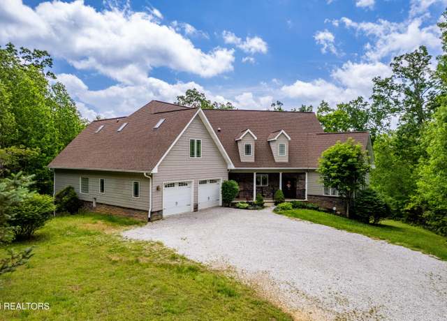 Property at 173 Howard Rd, Loudon, TN 37774, 3 beds, 4.5 baths