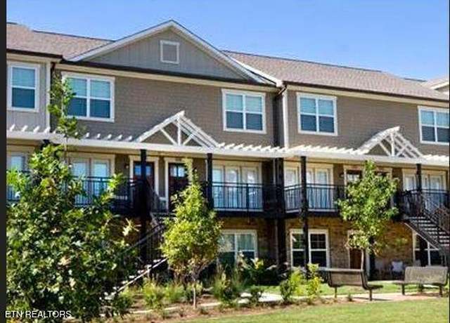 Property at 1130 Tree Top Way #1313, Knoxville, TN 37920, 4 beds, 4 baths