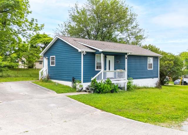 Property at 2011 NE Clay St, Knoxville, TN 37917, 3 beds, 1 bath