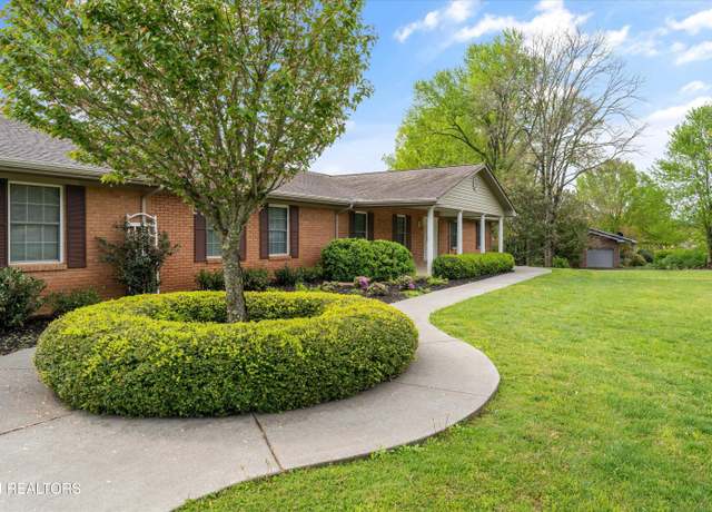 Property at 1245 S Heritage Dr, Maryville, TN 37803, 5 beds, 5.5 baths
