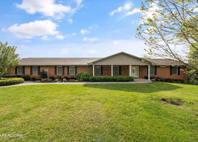 Property at 1245 S Heritage Dr, Maryville, TN 37803, 5 beds, 5.5 baths