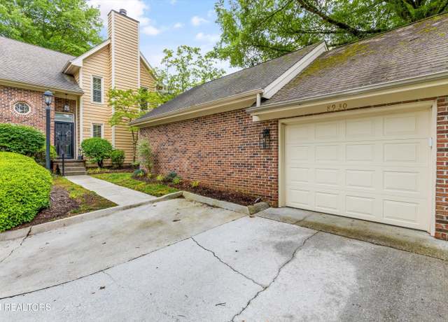 Property at 8930 Wesley Pl, Knoxville, TN 37922, 2 beds, 2.5 baths