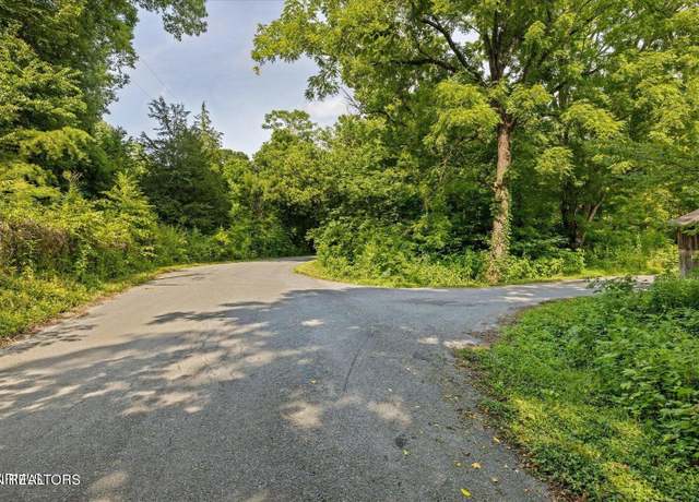 Property at 3203 Nuns Cove Rd, Sevierville, TN 37876