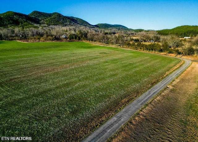 Property at 127 Tree Top Ln, Tellico Plains, TN 37385