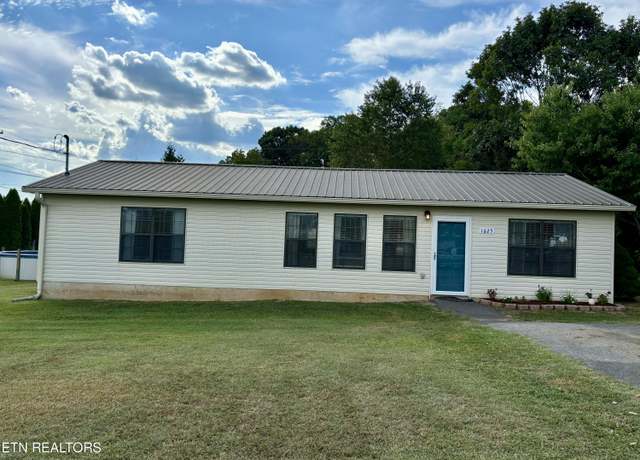 Property at 1625 Rolling Hills Dr, Dandridge, TN 37725, 2 beds, 2 baths