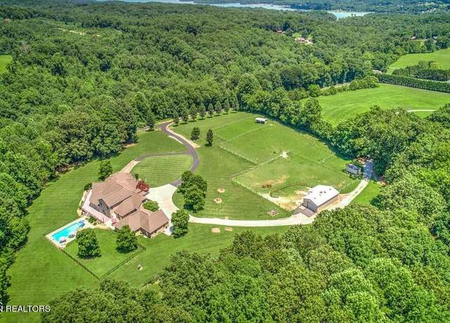 Property at 120 Fox Glen Ln, Andersonville, TN 37705, 6 beds, 5.5 baths