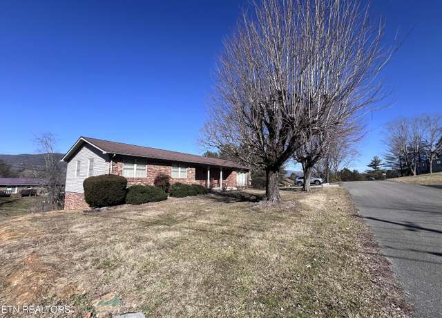 Property at 162 Lincoln Dr, Harrogate, TN 37752, 3 beds, 2.5 baths