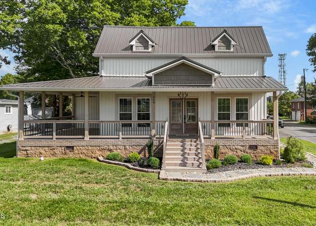Property at 400 E 4th North St, Morristown, TN 37814, 4 beds, 2.5 baths