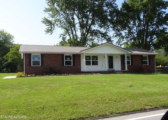 Property at 16 Benwick Dr, Crossville, TN 38555, 3 beds, 1.5 baths
