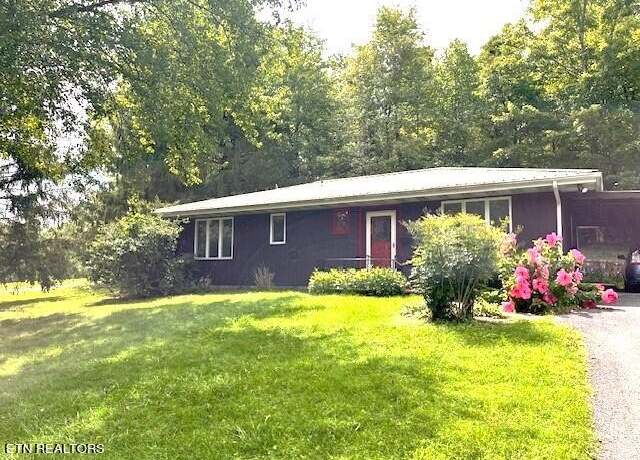 Property at 445 Yonside Dr, Sparta, TN 38583, 2 beds, 2 baths