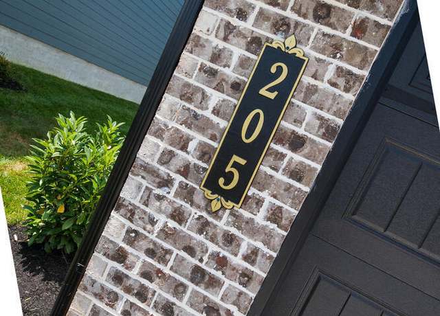 Property at 205 Pistol Creek Trl, Maryville, TN 37803, 4 beds, 3.5 baths