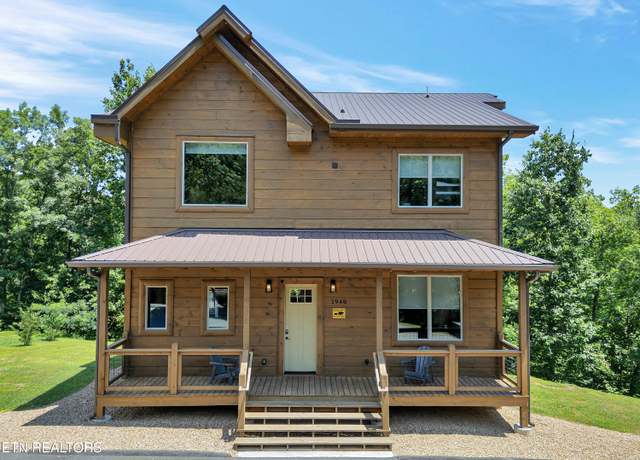Property at 1940 Smoky Cove Rd, Sevierville, TN 37876, 5 beds, 6 baths