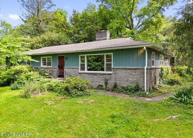 Property at 4501 Westover Ter, Knoxville, TN 37914, 4 beds, 2 baths