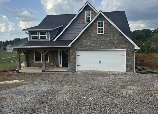 Property at 6231 Bingham Ln, Maryville, TN 37801, 4 beds, 2.5 baths
