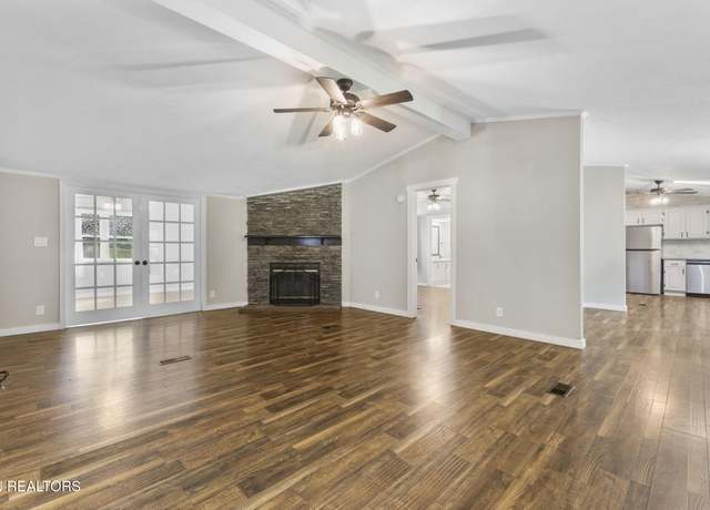 Property at 1350 Waller Ferry Rd, Lenoir City, TN 37771, 3 beds, 2 baths